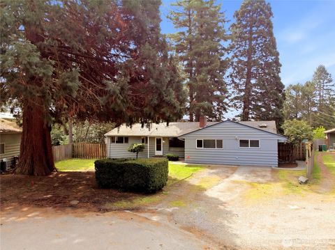 Photo of 1409 N 135th Pl Pl, Seattle, WA 98133 (MLS # 2499671)