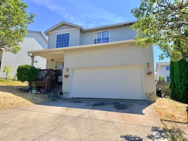 Photo of 1209 W 32nd Circle, Vancouver, WA 98660 (MLS # 2541602)