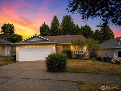 Photo of 6419 107th Place NE, Marysville, WA 98270 (MLS # 2566268)