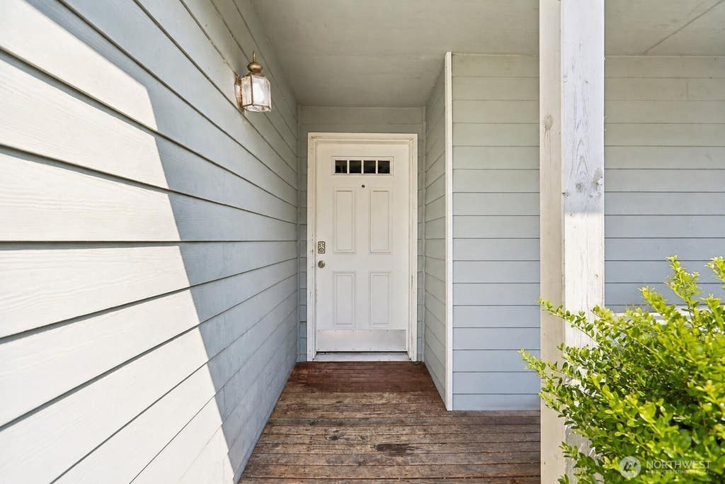Photo of 6419 107th Place NE, Marysville, WA 98270 (MLS # 2566268)
