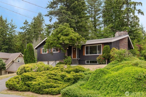 Photo of 3828 Harbel Drive NE, Bremerton, WA 98310 (MLS # 2533206)
