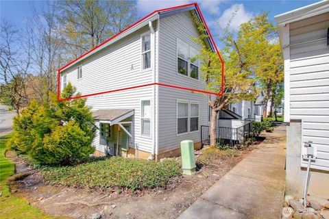 Photo of 33020 10th Avenue SW #A301, Federal Way, WA 98023 (MLS # 2513660)