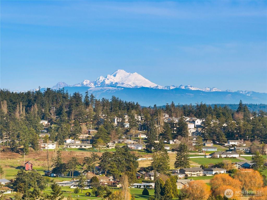 Photo of 2115 Fairway Lane, Oak Harbor, WA 98277 (MLS # 2469264)