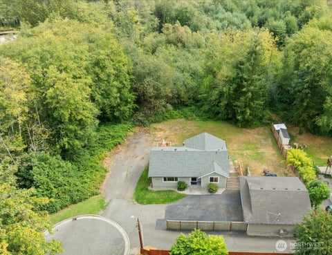 Photo of 2404 Ravenna Street, Everett, WA 98203 (MLS # 2586998)