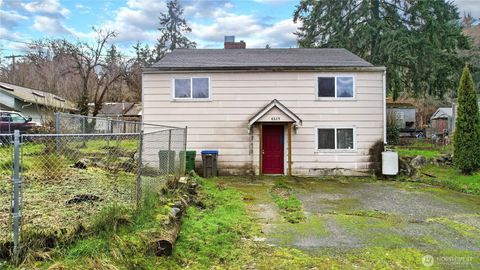 Photo of 4325 W Pleasant Street, Port Orchard, WA 98367 (MLS # 2472647)