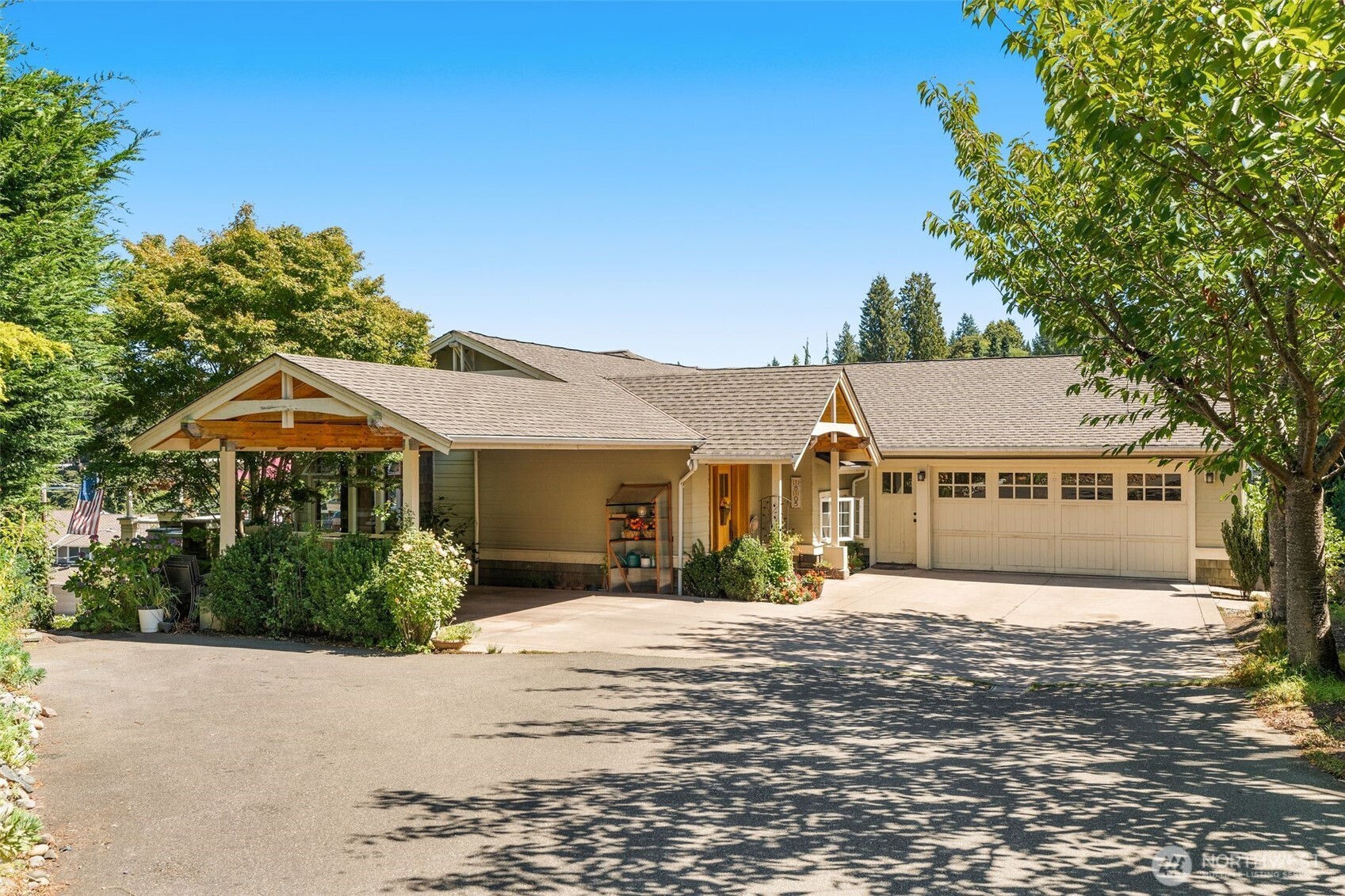18105 Sunset Way
