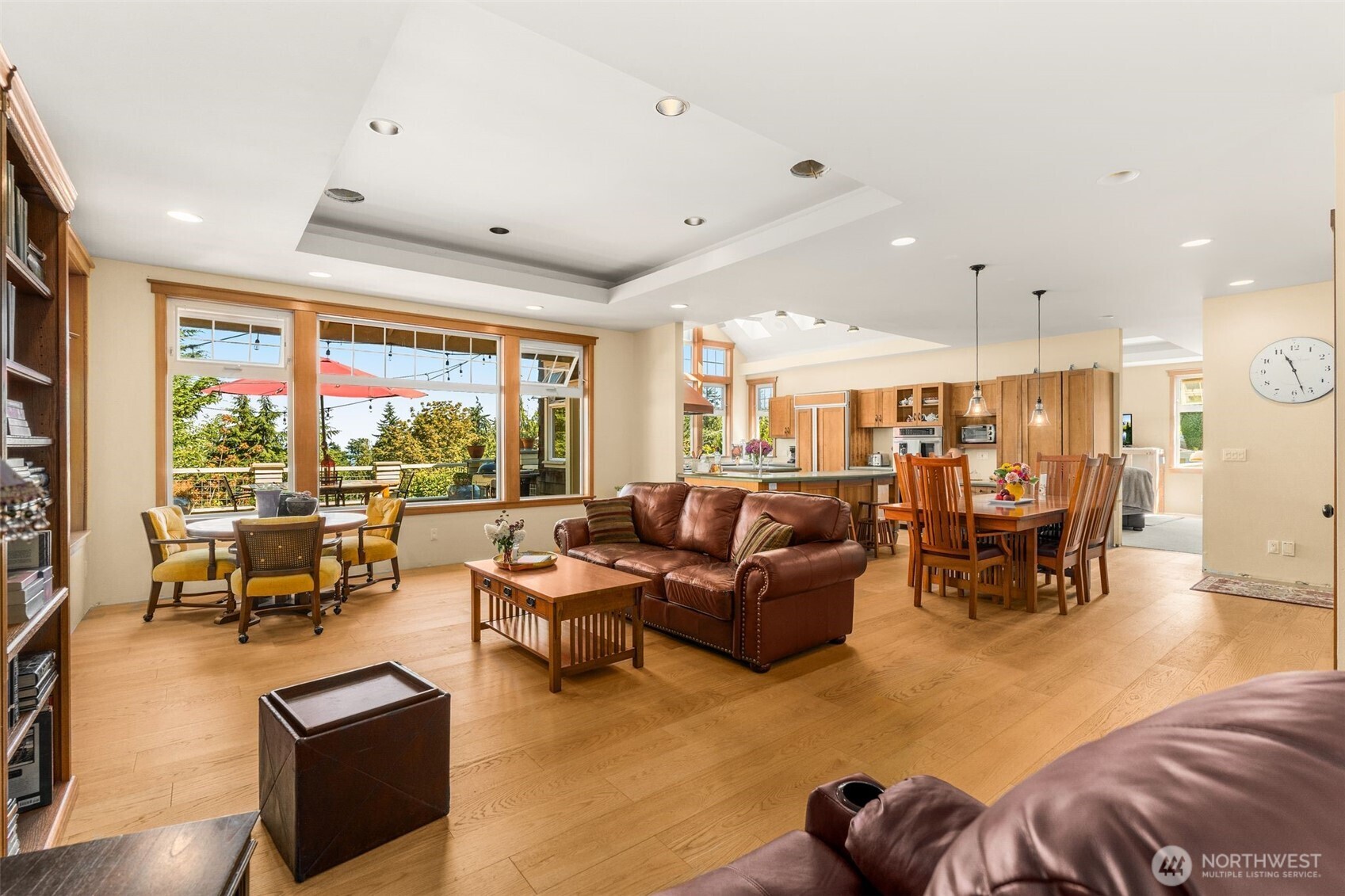 18105 Sunset Way