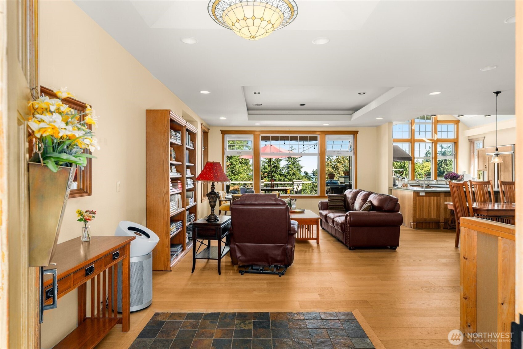 18105 Sunset Way