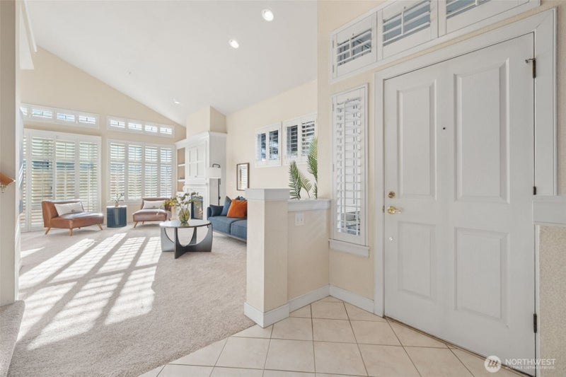 120 Newport Way NW 16