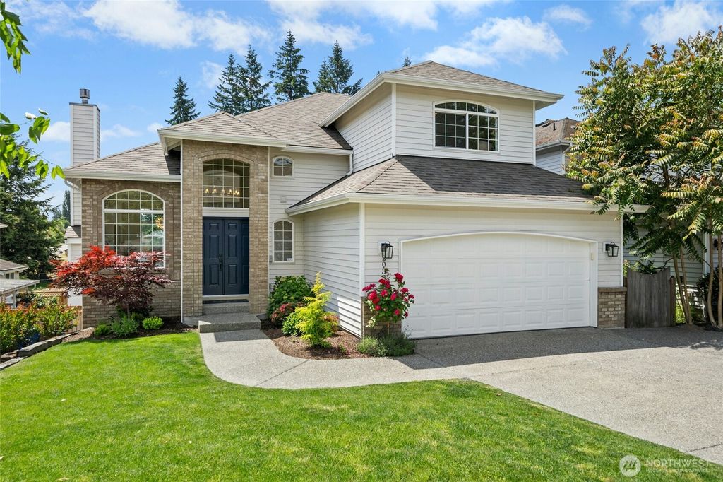 Photo of 2033 NE 24th Street, Renton, WA 98056 (MLS # 2392689)