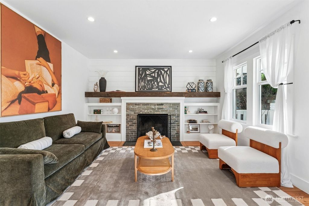 Photo of 6010 49th Avenue SW, Seattle, WA 98136 (MLS # 2509418)