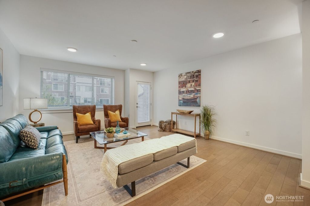 Photo of 1480 157th Court NE, Bellevue, WA 98008 (MLS # 2504995)