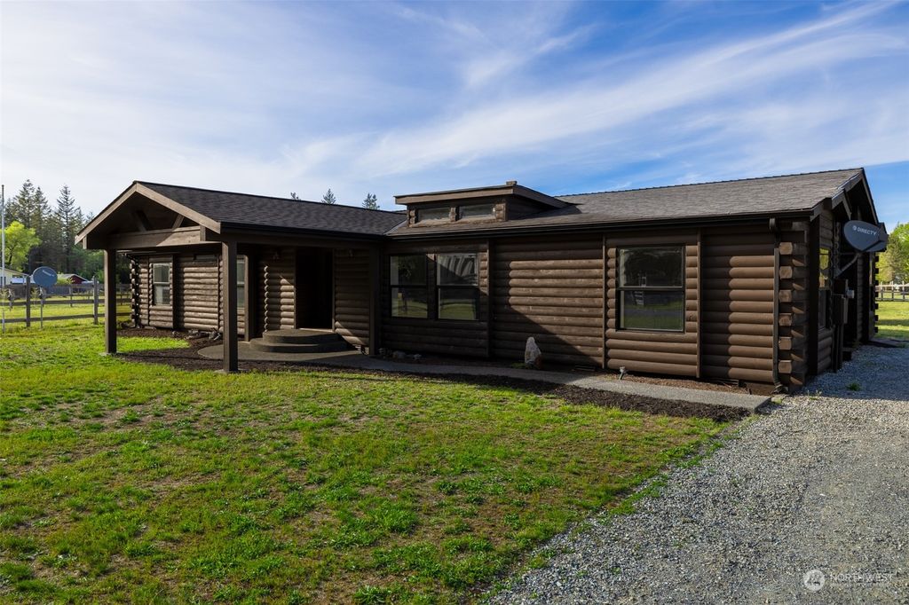 Photo of 30615 Kanaskat Kangley Road SE, Ravensdale, WA 98051 (MLS # 2238772)