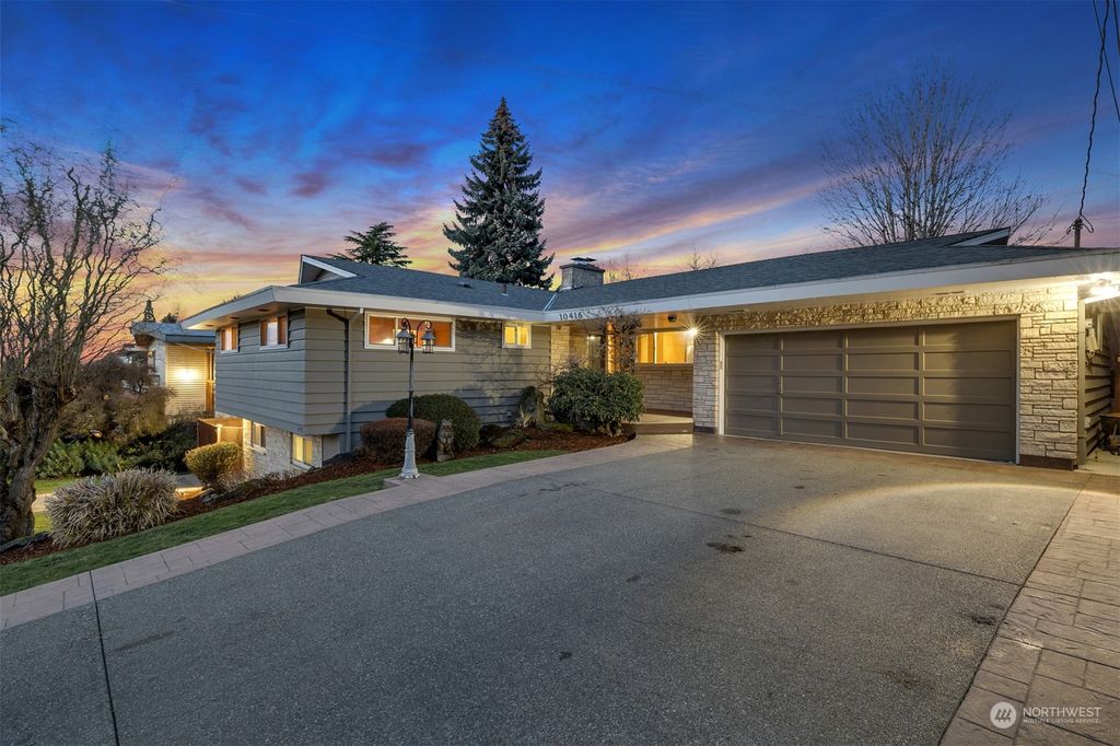 Photo of 10416 9th Avenue S, Seattle, WA 98168 (MLS # 2044251)