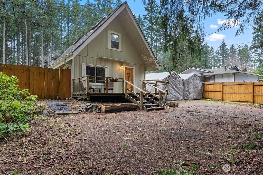 Photo of 13816 Easy Street NW, Gig Harbor, WA 98329 (MLS # 2495644)