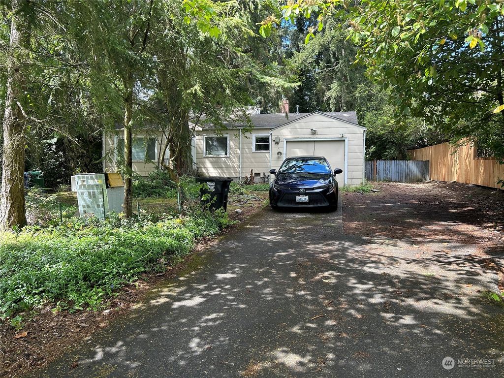 Photo of 11341 23rd Avenue NE, Seattle, WA 98125 (MLS # 2232942)