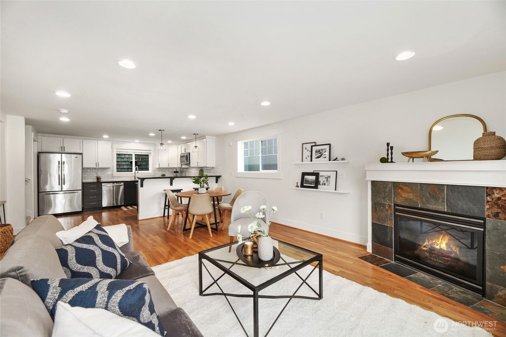 Photo of 9217 Roosevelt Way NE #B, Seattle, WA 98115 (MLS # 2405175)