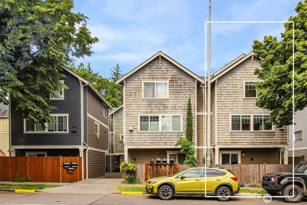 Photo of 9217 Roosevelt Way NE #B, Seattle, WA 98115 (MLS # 2405175)