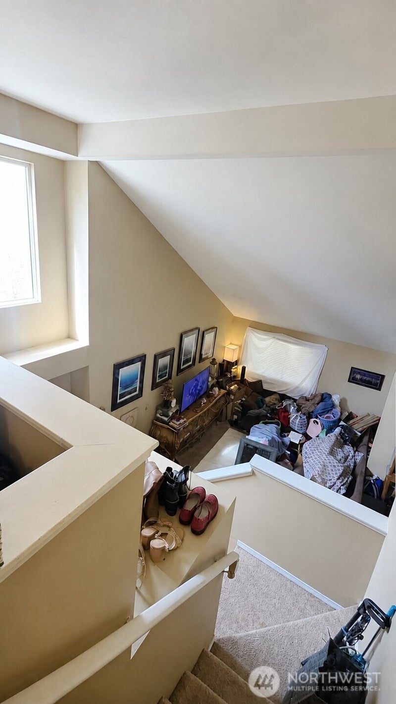22 95th Drive SE