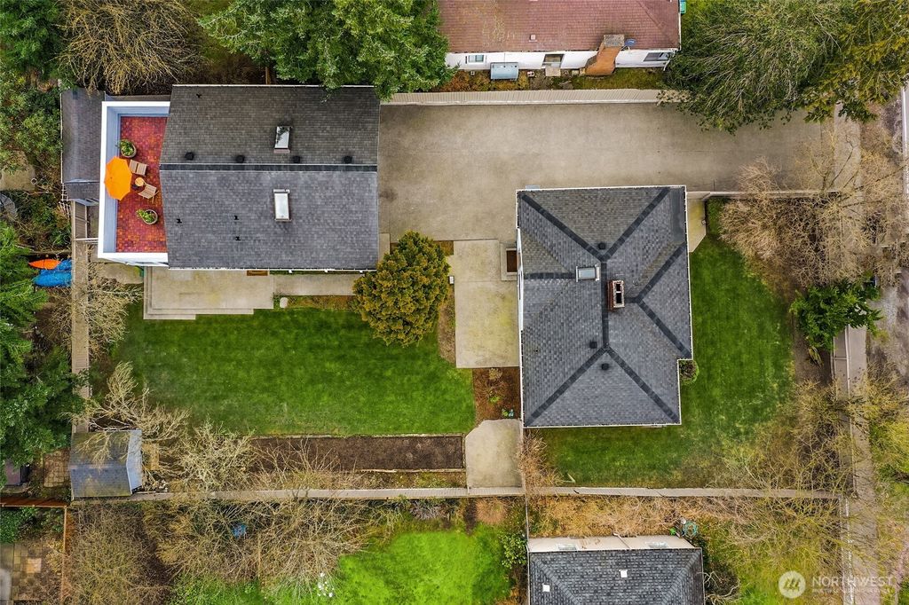 Photo of 10131 3rd Avenue NW, Seattle, WA 98177 (MLS # 2502204)