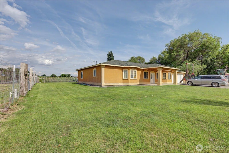 1811 Beam Road