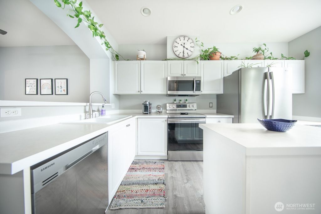 Photo of 14007 69th Drive SE #M2, Snohomish, WA 98296 (MLS # 2455276)