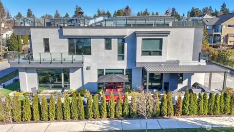 903 N 33rd Place Renton WA 98056