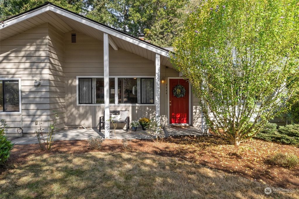 Photo of 7444 NE 156th Street, Kenmore, WA 98028 (MLS # 2017882)