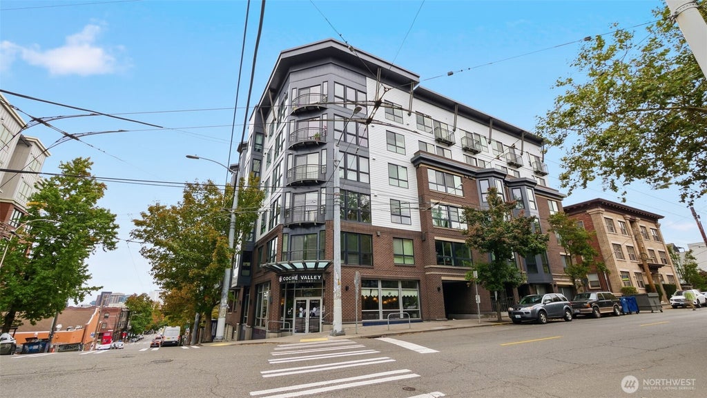 Photo of 1420 E pINE Street #E606, Seattle, WA 98122 (MLS # 2592806)