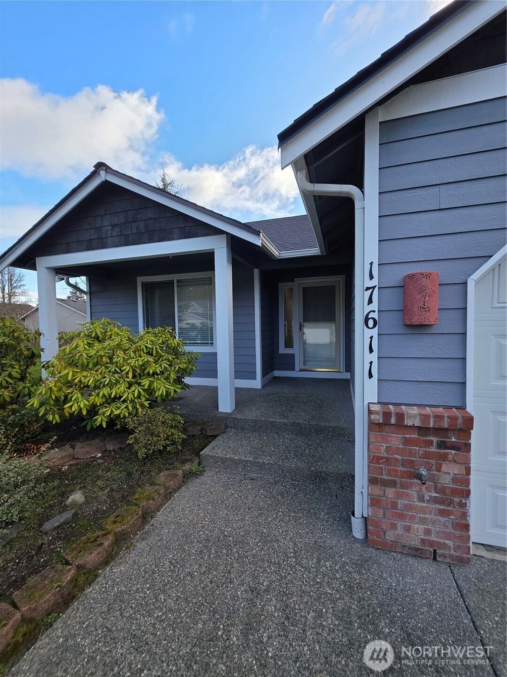 Photo of 17611 67th Avenue Ct E, Puyallup, WA 98375 (MLS # 2490075)