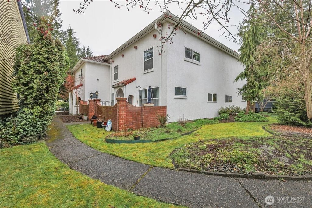 Photo of 411 N Yakima Avenue, Tacoma, WA 98403 (MLS # 2491659)