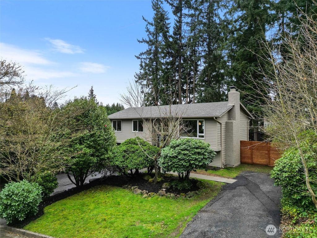 Photo of 17069 142nd PL NE Pl, Woodinville, WA 98072 (MLS # 2497263)