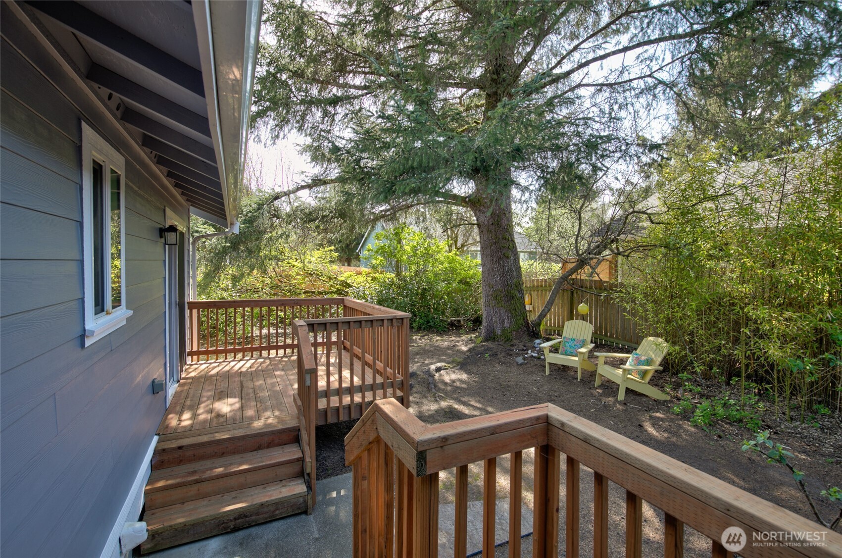 165 N Narwhal Loop NW