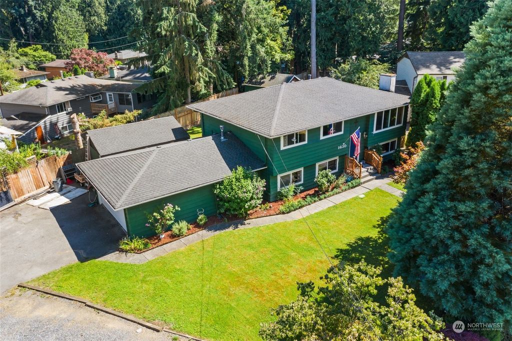 Photo of 1630 215th Street SW, Lynnwood, WA 98036 (MLS # 2140885)