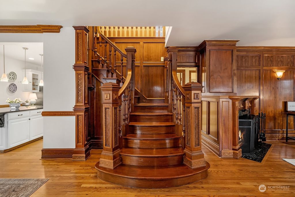 Photo of 4009 48th Avenue S, Seattle, WA 98118 (MLS # 2310568)