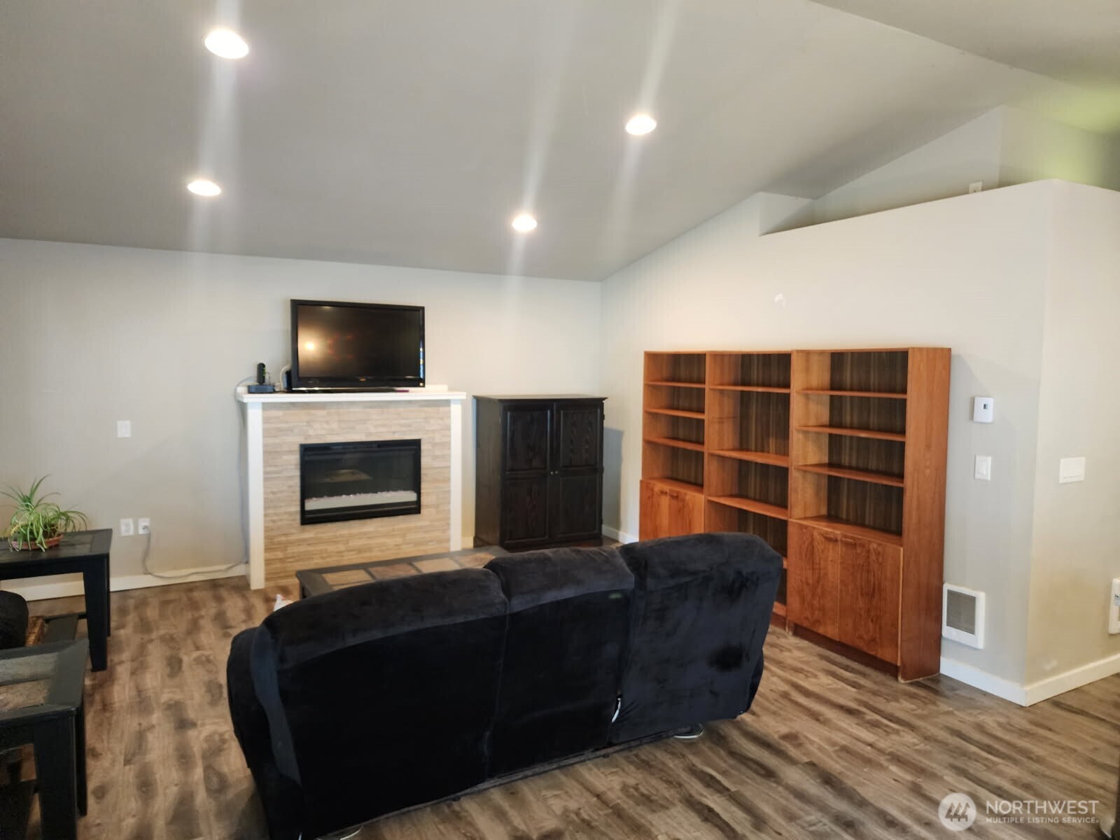 801 Mount Olympus Avenue SE