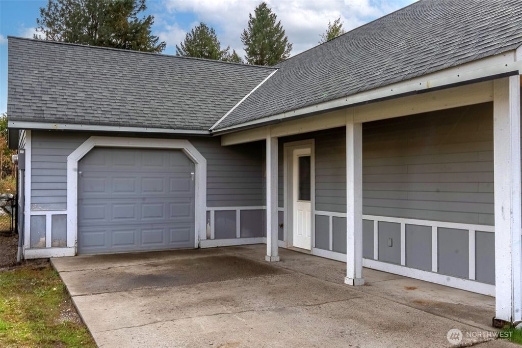 Photo of 205 Washington Street, Winthrop, WA 98862 (MLS # 2446611)