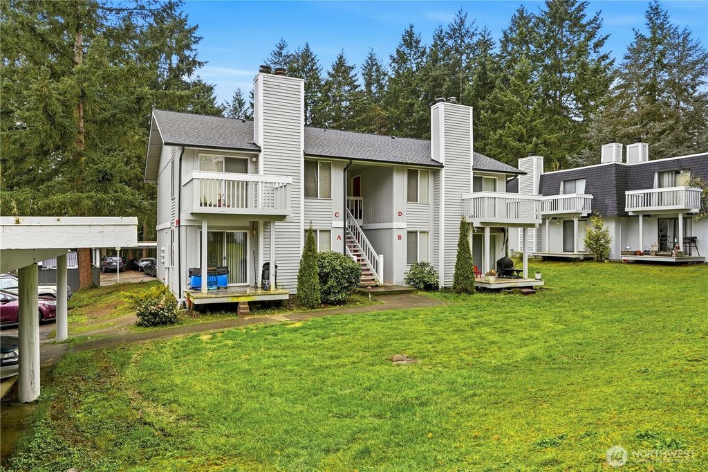 Photo of 34027 1st Place S, Federal Way, WA 98003 (MLS # 2494441)