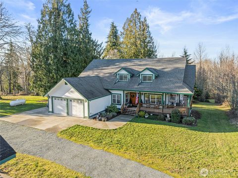 Photo of 12811 Kapowsin Highlands Drive E, Graham, WA 98338 (MLS # 2485576)