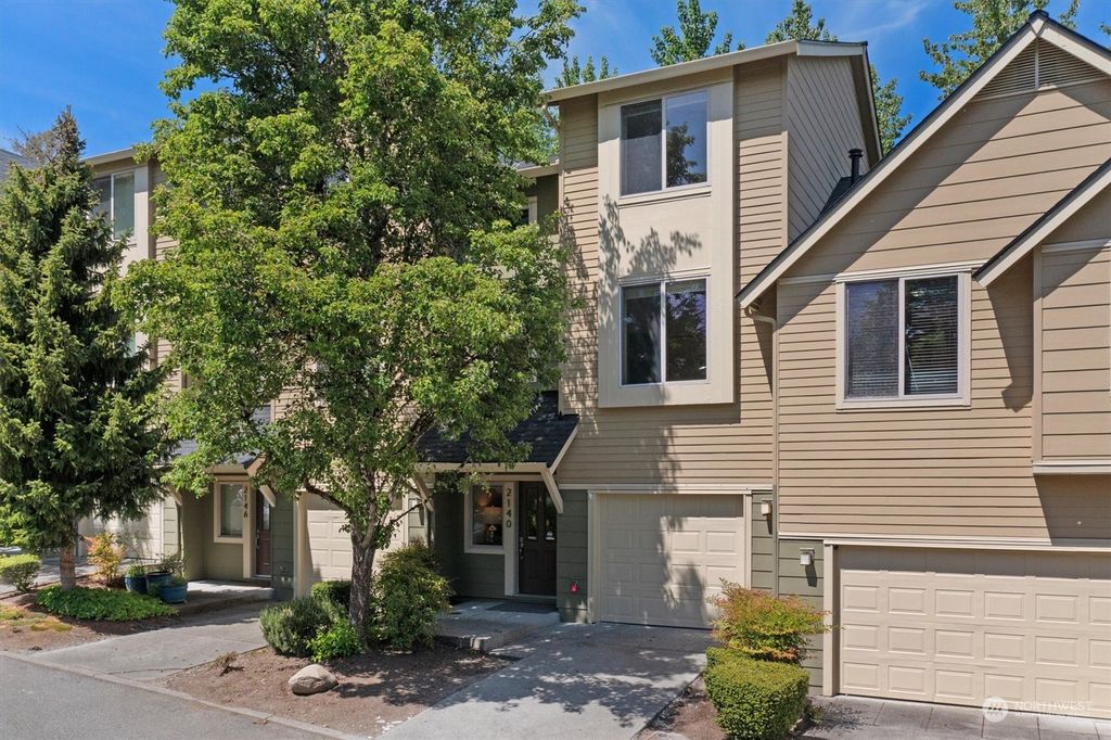 Photo of 2140 NW Boulder Way Drive, Issaquah, WA 98027 (MLS # 2239495)