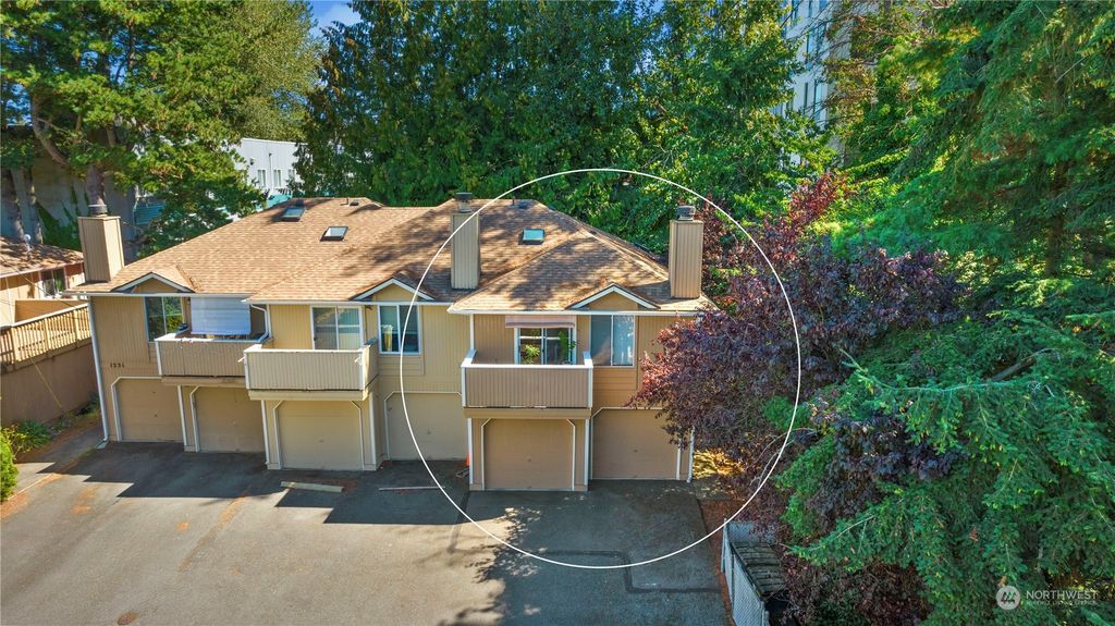 Photo of 1231 NE 177th Street #C, Shoreline, WA 98155 (MLS # 1995362)
