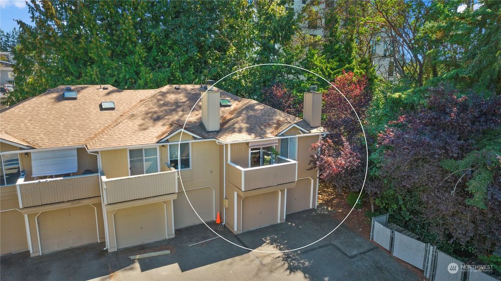 Photo of 1231 NE 177th Street #C, Shoreline, WA 98155 (MLS # 1995362)
