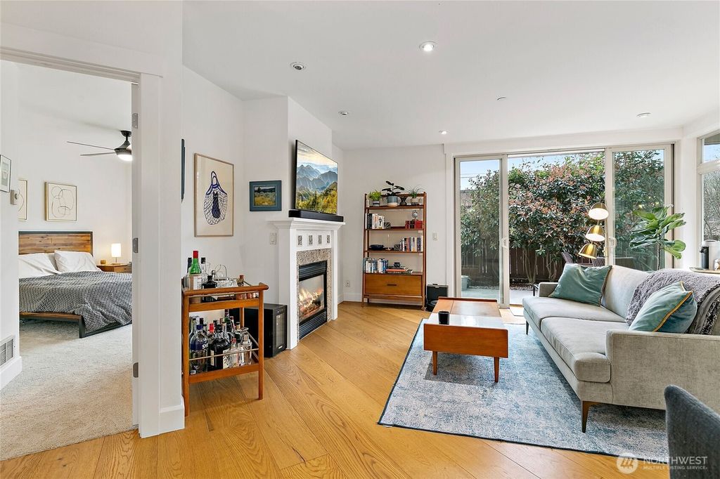 Photo of 2035 Eastlake Avenue E #104, Seattle, WA 98102 (MLS # 2347719)