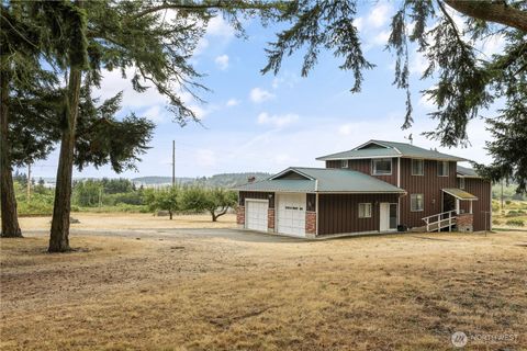 Photo of 2725 Hunt Road, Oak Harbor, WA 98277 (MLS # 2419886)