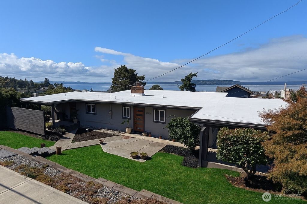 Photo of 22629 10th Avenue S, Des Moines, WA 98198 (MLS # 2435916)