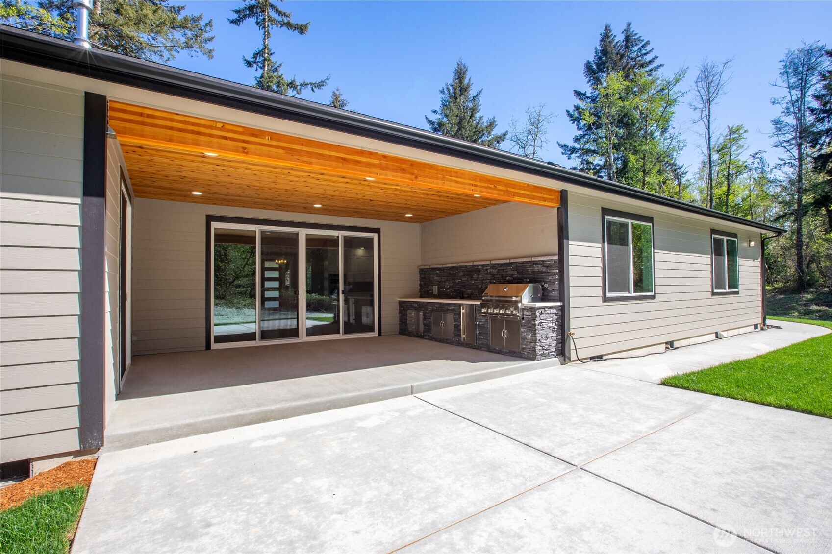 8805 Steamboat Island Road NW