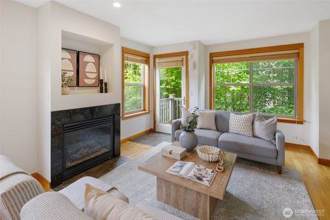 Photo of 140 21st Avenue E #B, Seattle, WA 98112 (MLS # 2524595)