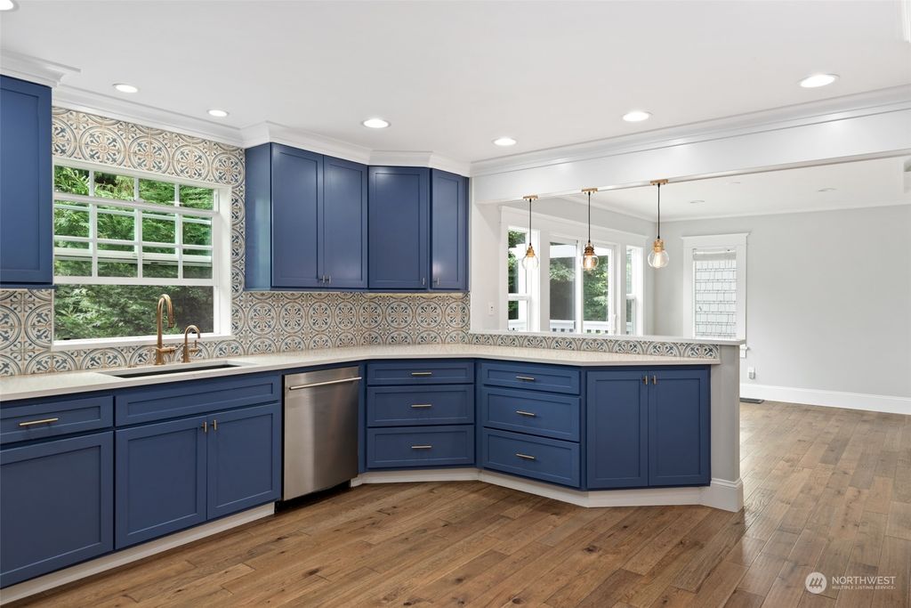 Photo of 4606 SW Maple Way, Seattle, WA 98136 (MLS # 2149994)