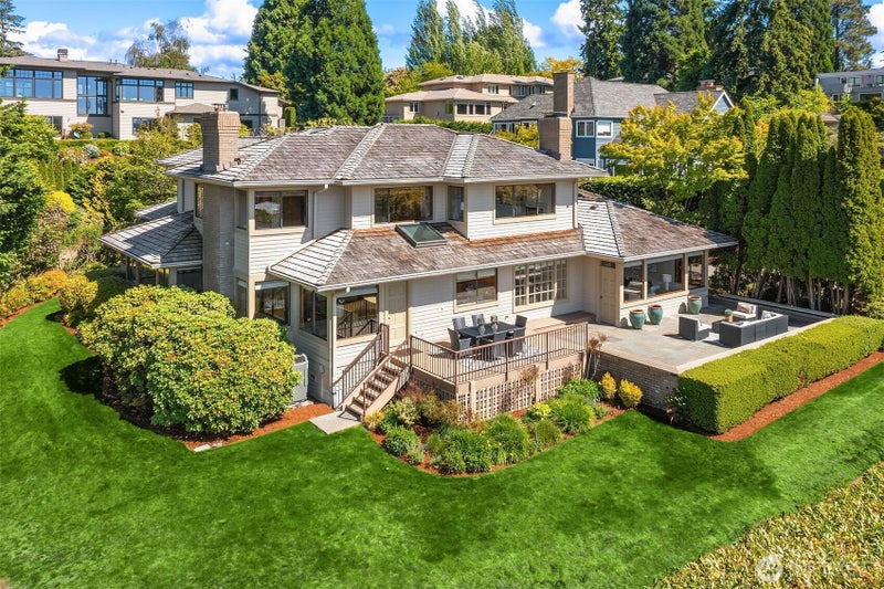 9636 NE 30th Place