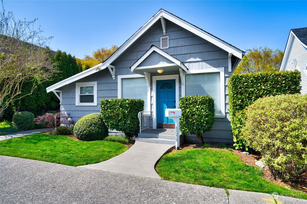 Photo of 209 2nd Avenue N, Edmonds, WA 98020 (MLS # 2059588)